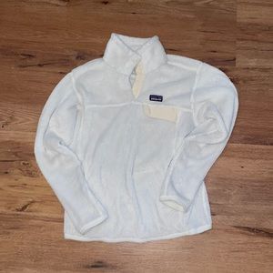 GUC cream colored Patagonia pullover size medium
